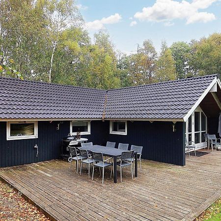 Four-Bedroom Holiday Home In Vaeggerlose 8 Bøtø By 外观 照片