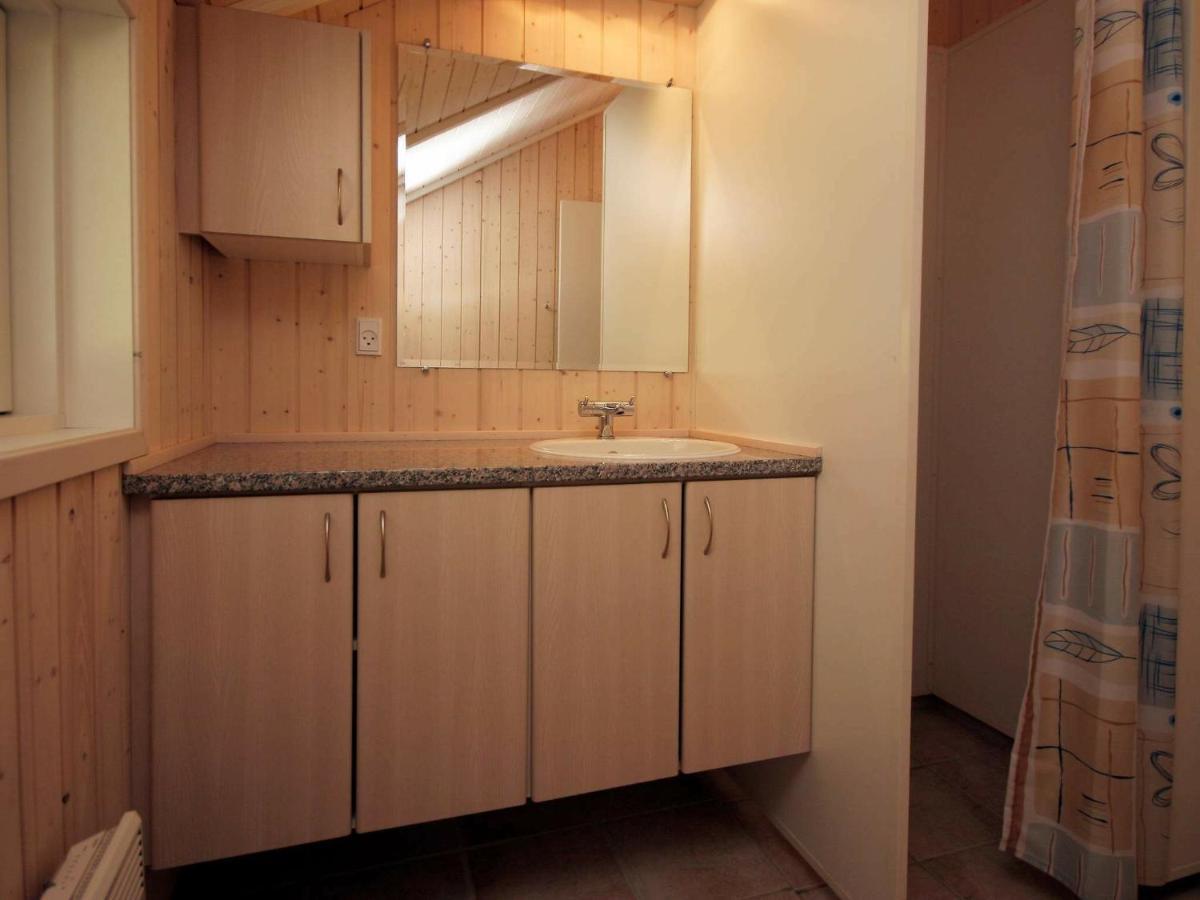 Four-Bedroom Holiday Home In Vaeggerlose 8 Bøtø By 外观 照片