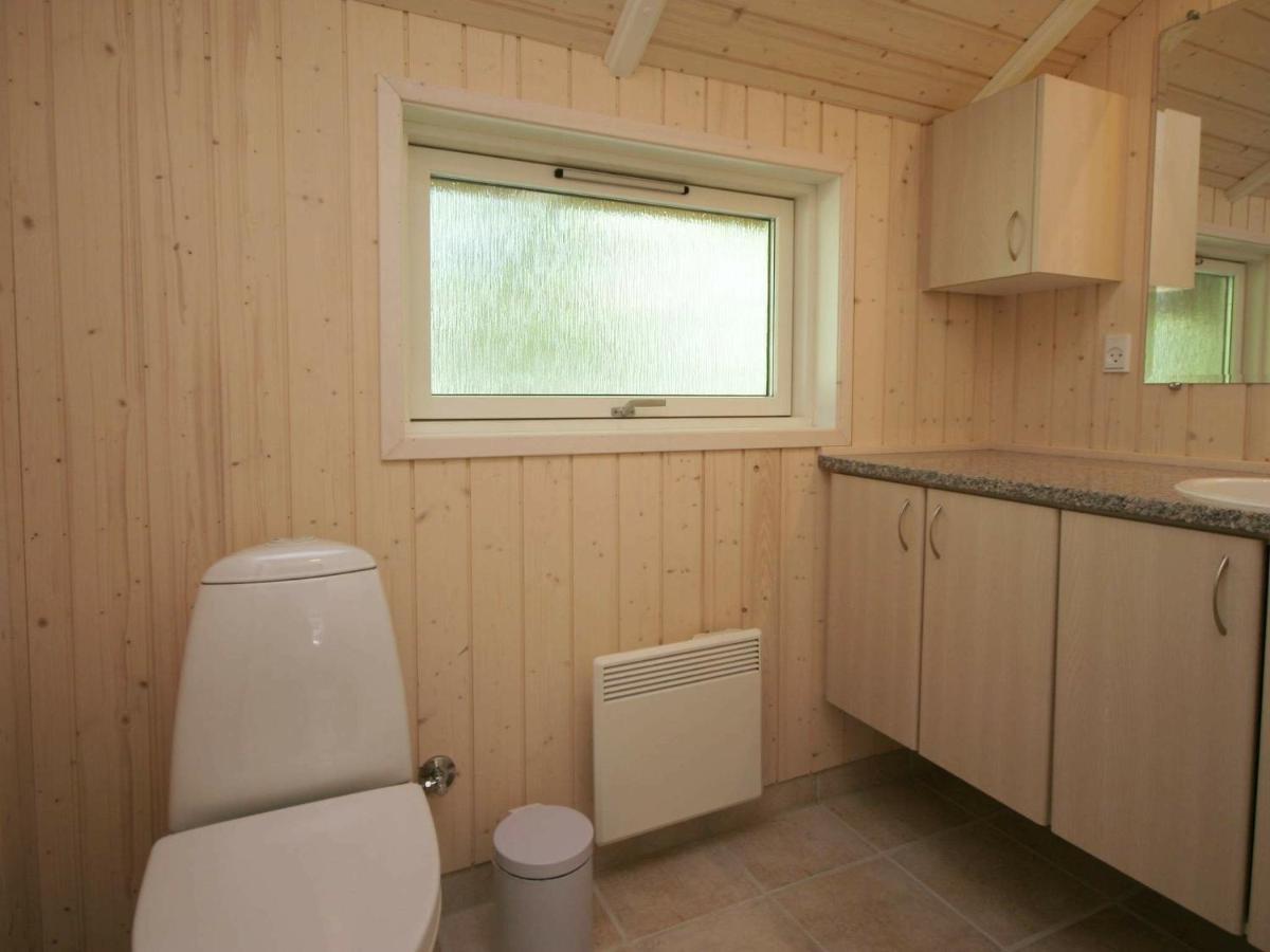 Four-Bedroom Holiday Home In Vaeggerlose 8 Bøtø By 外观 照片